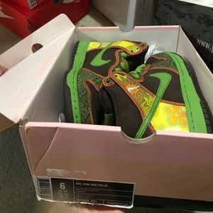 Nike SB High “De La Soul”